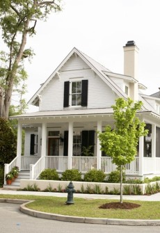 SugarBerry Cottage, pictured at right and below, was created by Moser 