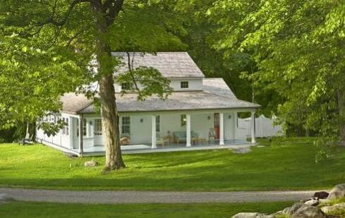 Farm House Designs for Getaway Retreats!