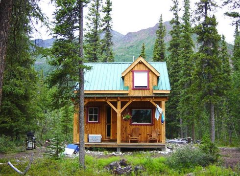 Tiny CabinsCozy Quarters!