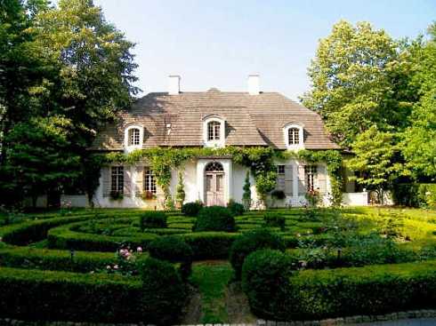 cottage style houses