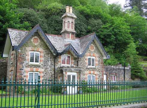 english storybook cottage